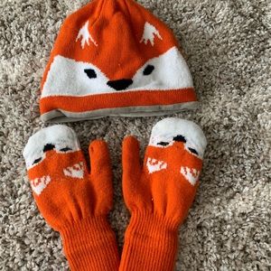 Fox hat and mittens